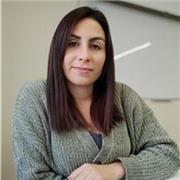 Profesora titulada en magisterio de primaria, con mencion en educación física